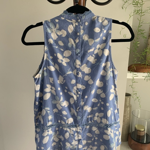 Anthropologie sleeveless blouse size 2 - Picture 3 of 8